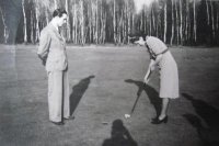 Giszowiec, Hela i Walter Lanc grają w golfa