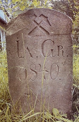 Giszowiec, Najstarszy kamień graniczny znaleziony w okolicy. Do niedawna eksponowany był przed „Gawlikówką”, zaginął na początku lat 2000.