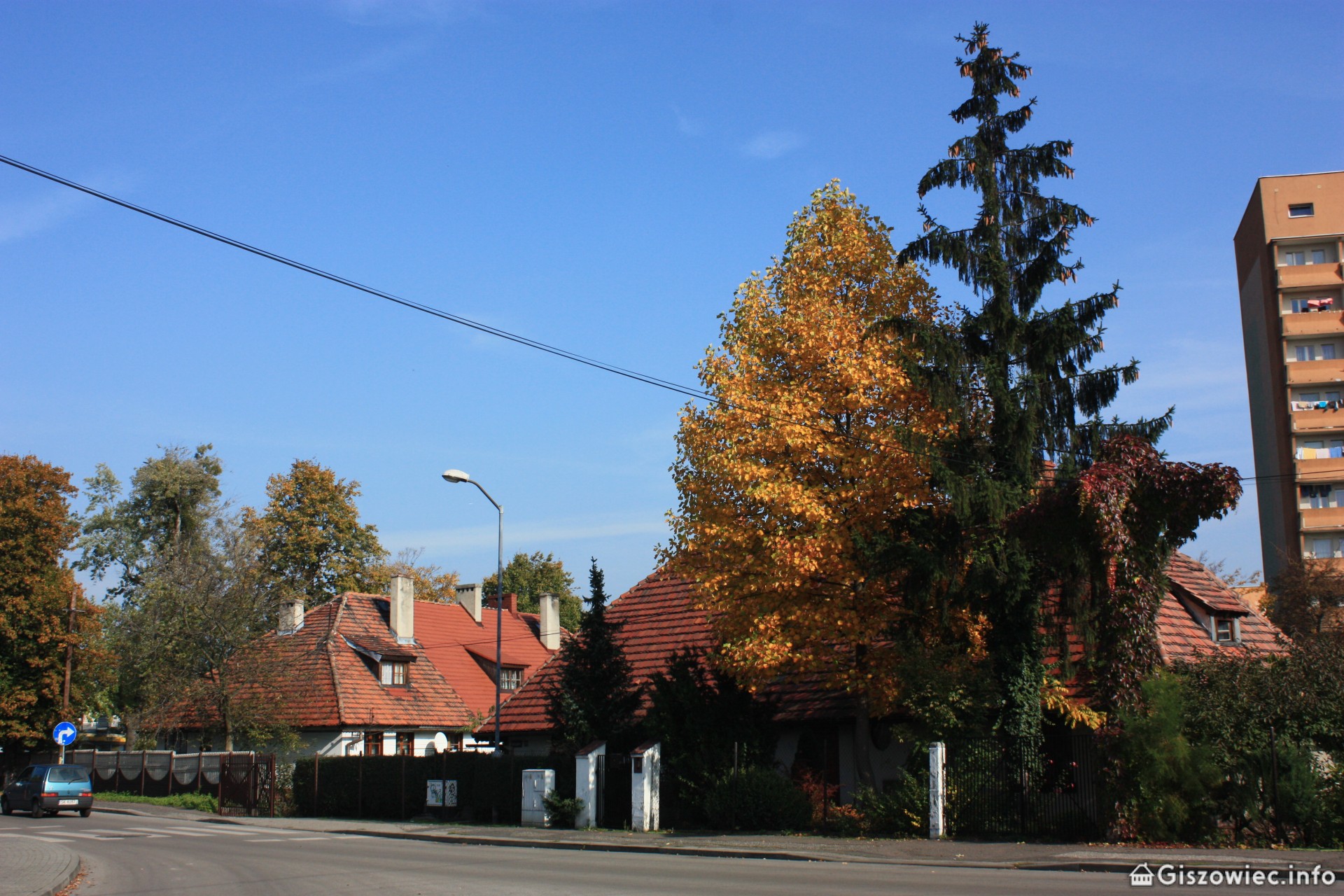 Giszowiec, Domki wśród jesiennych drzew